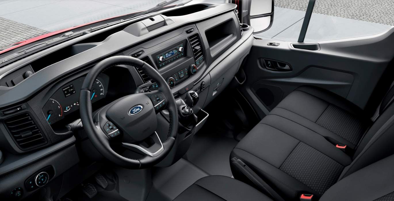 Ford-Transit-Van-interior-delantera.jpg