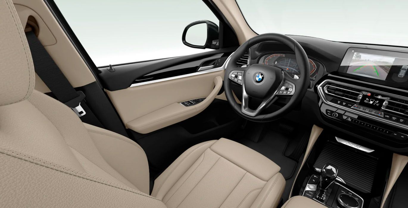 Renting BMW X4 xDrive20d xLine