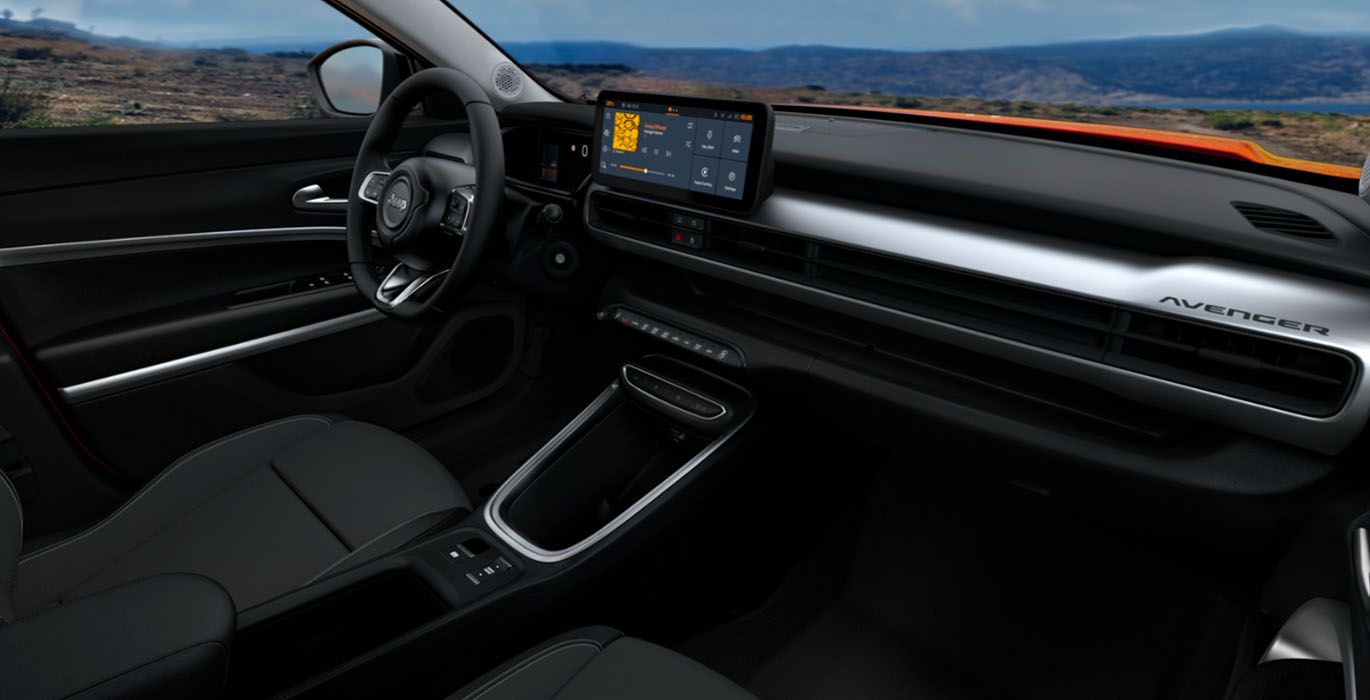 Renting JEEP AVENGER E-HYBRID ALTITUDE