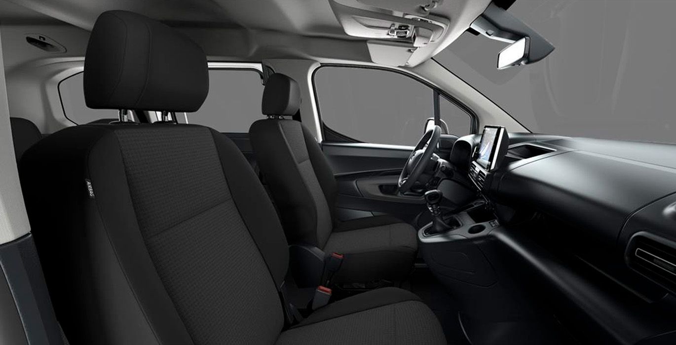 Renting Toyota Proace City Combi L1 VX