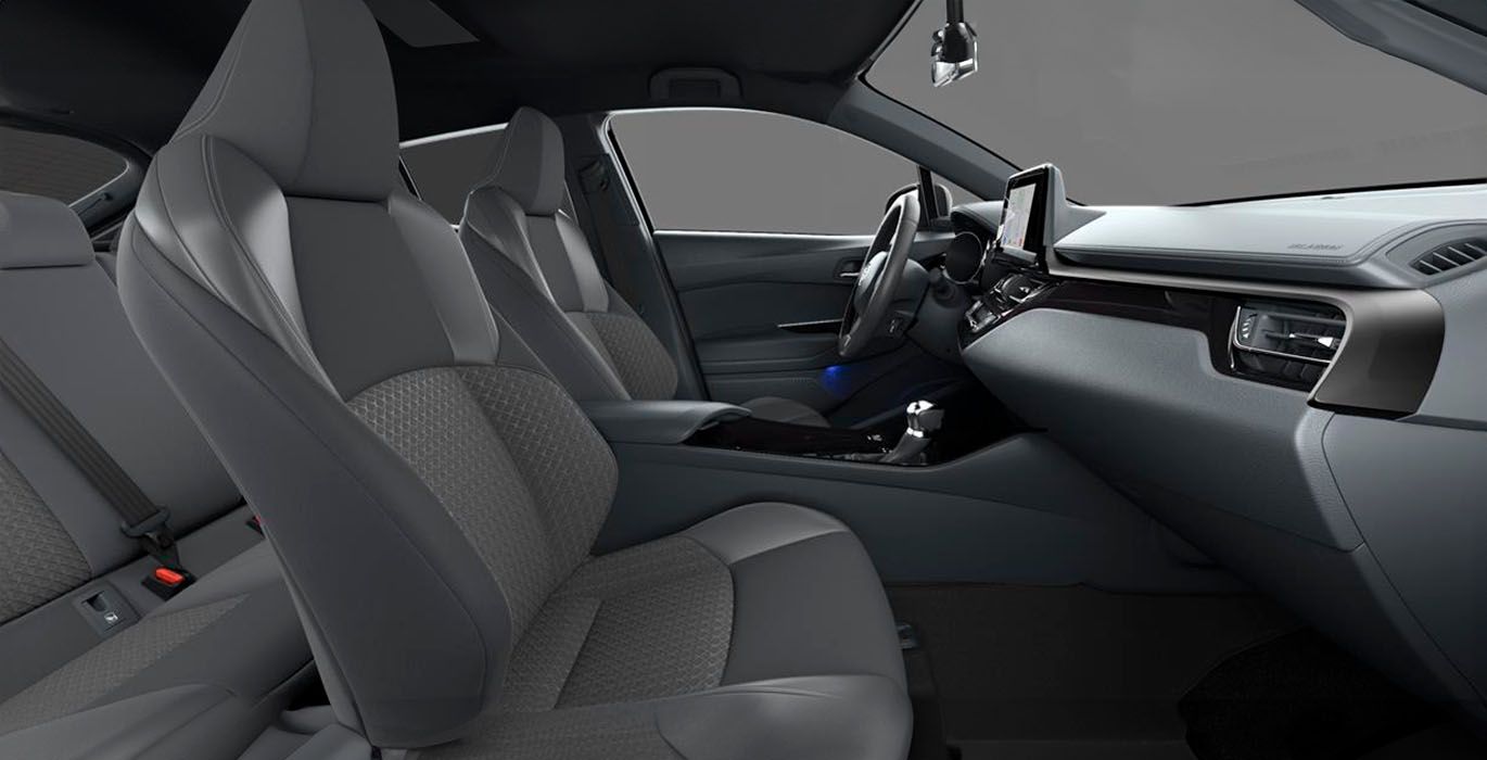 Renting Toyota C-HR 180H Advance