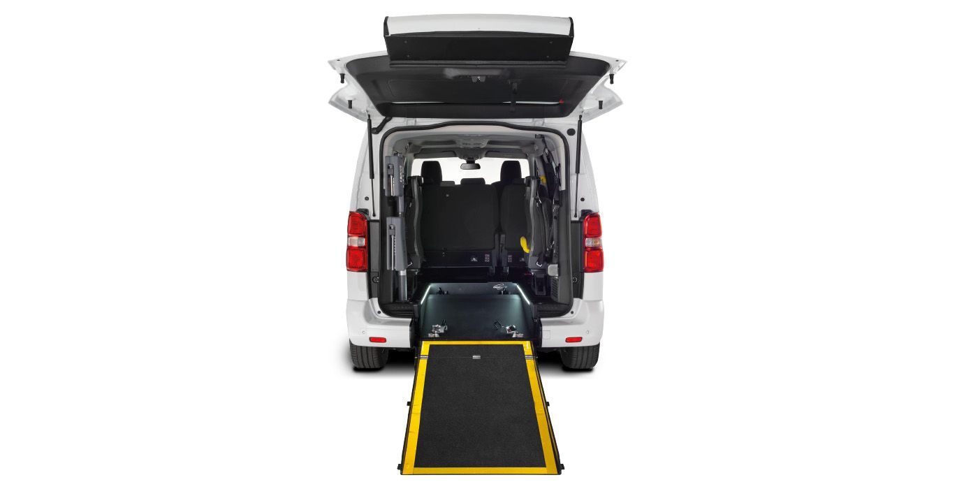 Renting Toyota Proace Verso Shuttle VX Plus (Adaptado 2M)