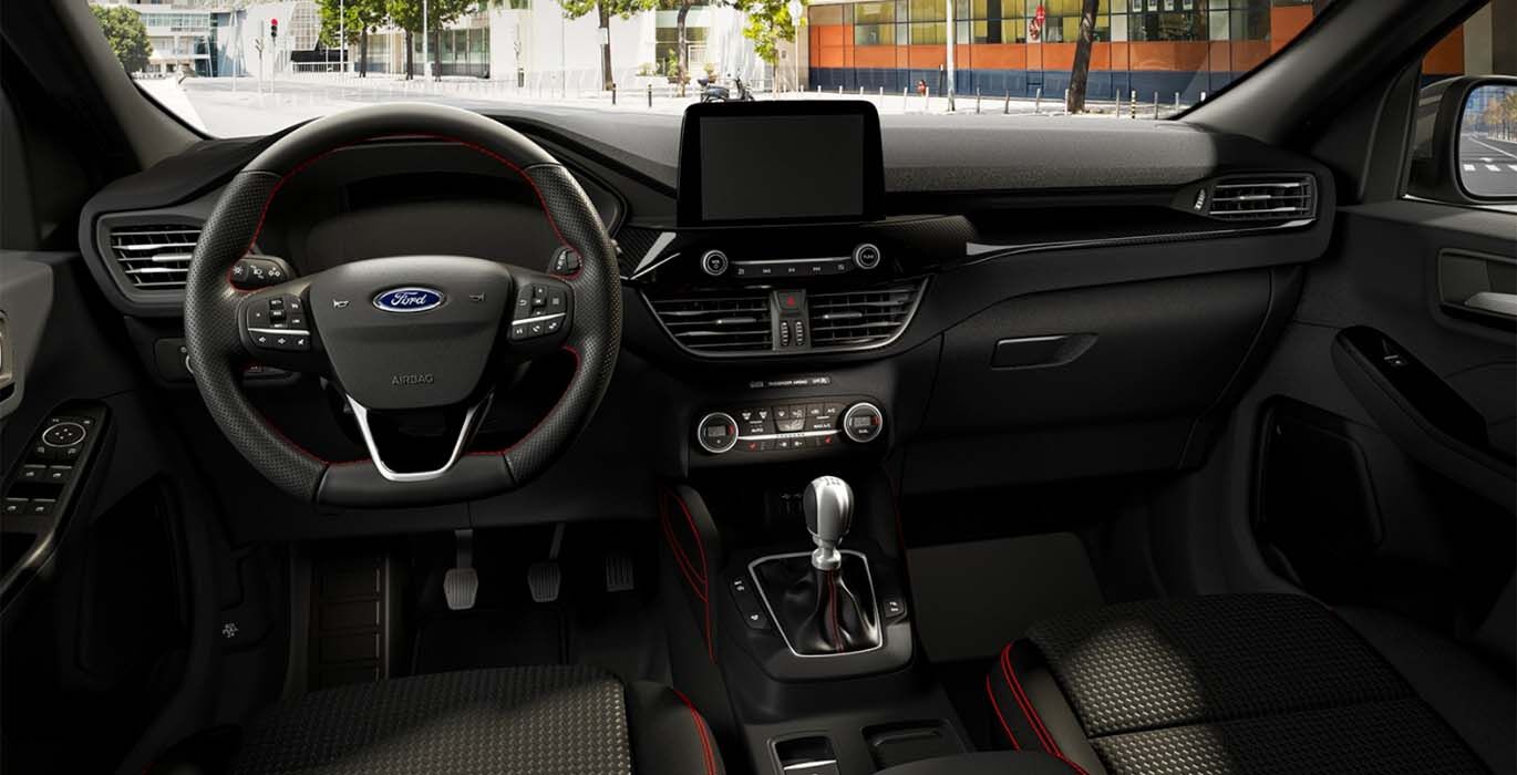 Renting FORD Kuga ST-Line X 1.5 Ecoblue Auto