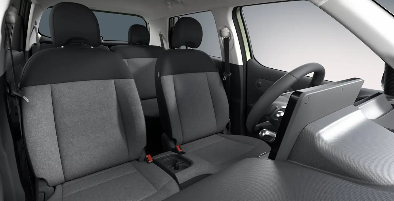Hyundai-Inster-97cv-42kWh-Klass-interior-delantera-II.webp