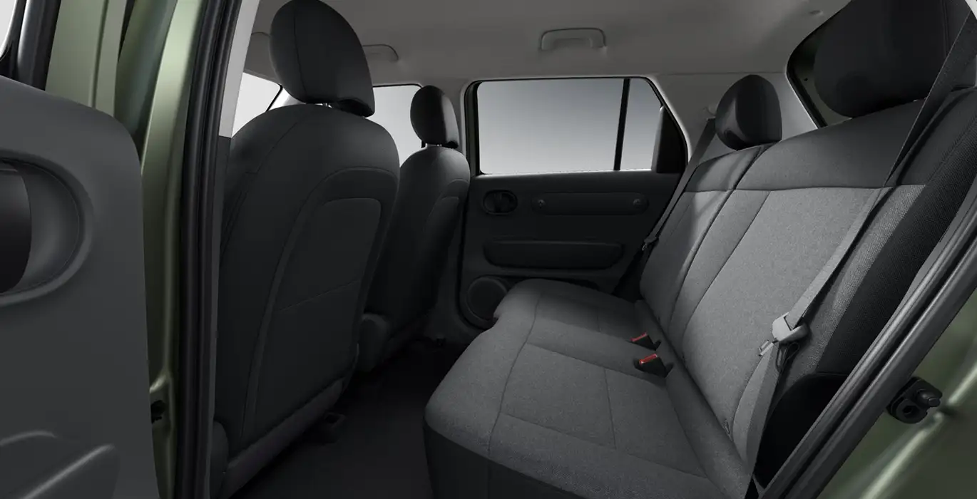 Hyundai-Inster-97cv-42kWh-Klass-interior-trasera.webp