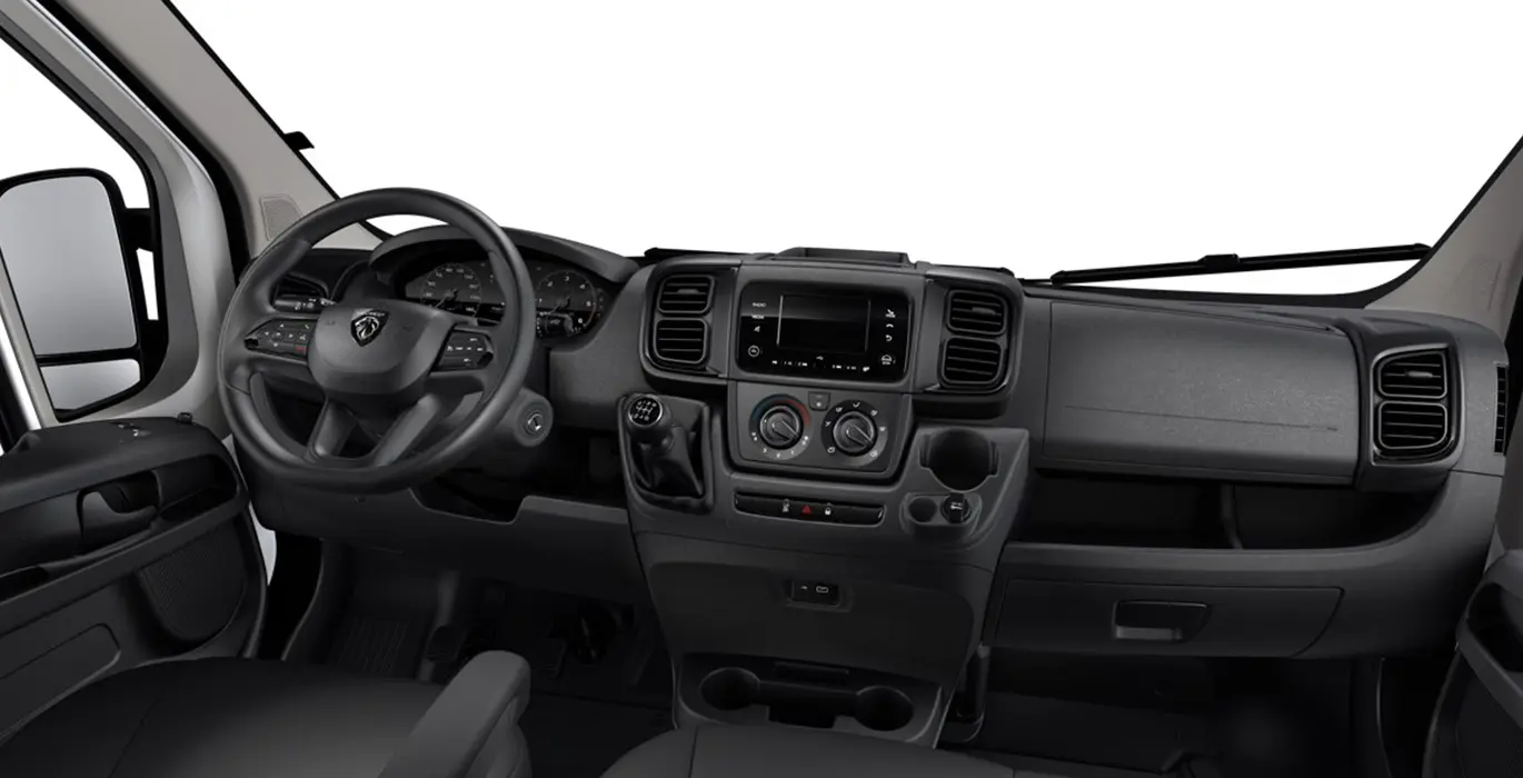 Renting PEUGEOT Boxer 3.5 L2H2 BHDi S&S 6vel