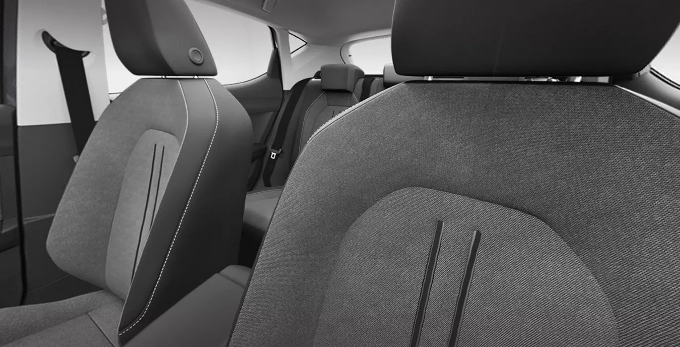 Renting SEAT León 1.5 eTSI DSG-7 S&S Style XL