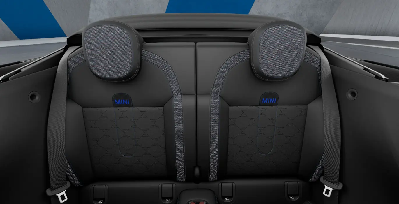 MINI-Cooper-C-Cabrio-Classic-interior-trasera.webp