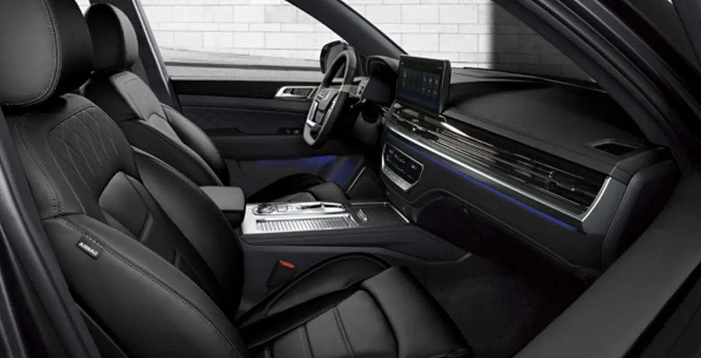 SSANGYONG-Rexton-D22-DTR-Pro-4x4-Aut.-interior-delantera-‎II.webp