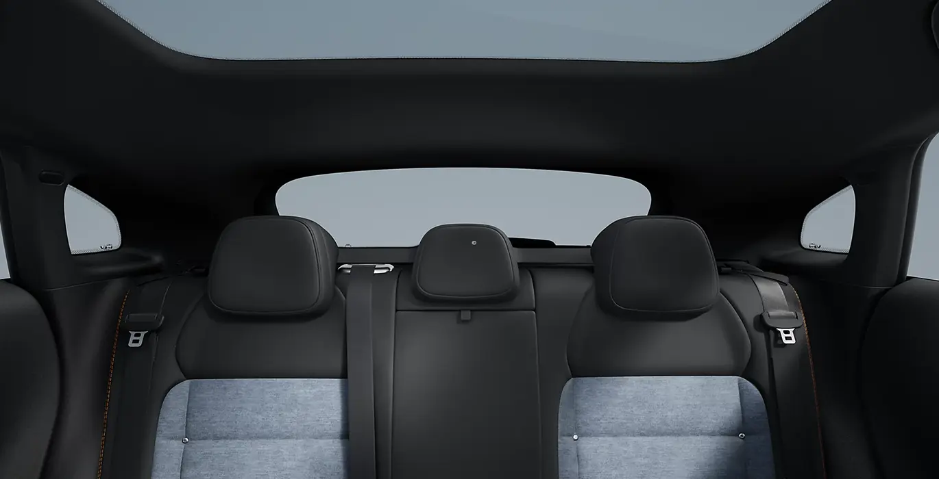 Smart-3-Pro-interior-trasera.webp