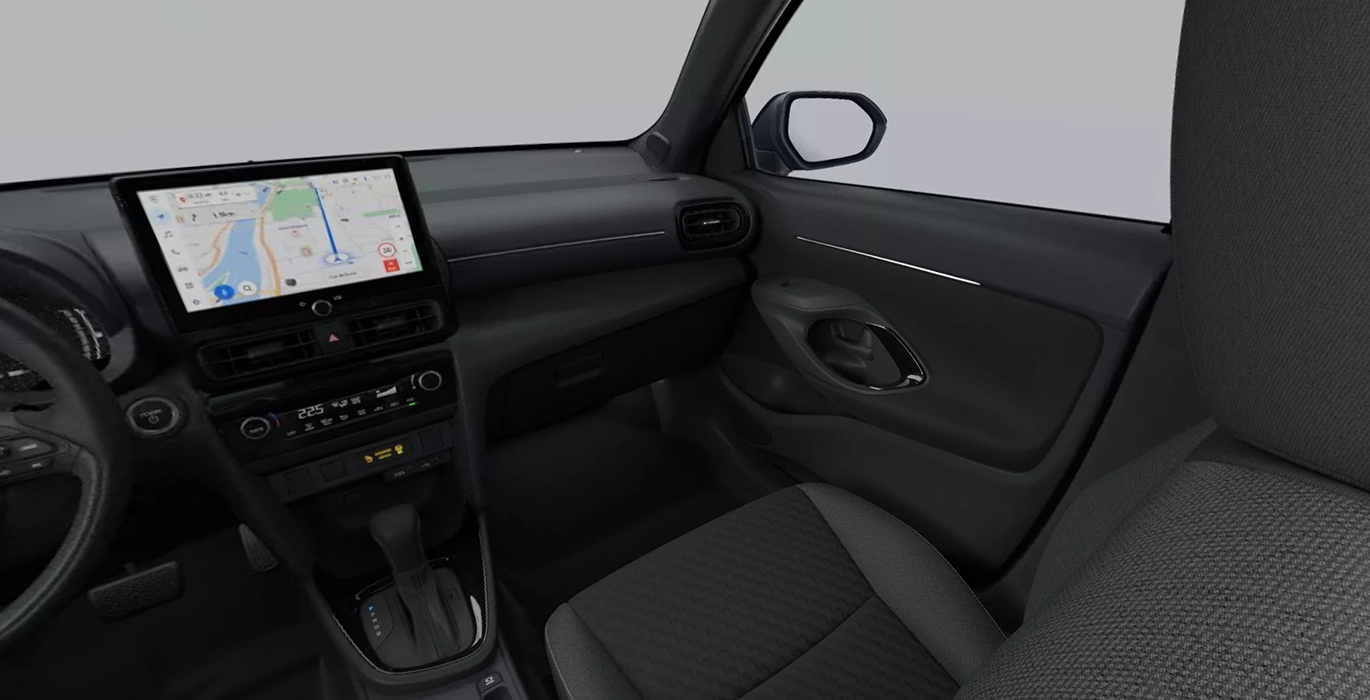 TOYOTA-Yaris-Cross-130H-e-CVT-5P-ACTIVE-PLUS-interior-delantera-II.webp