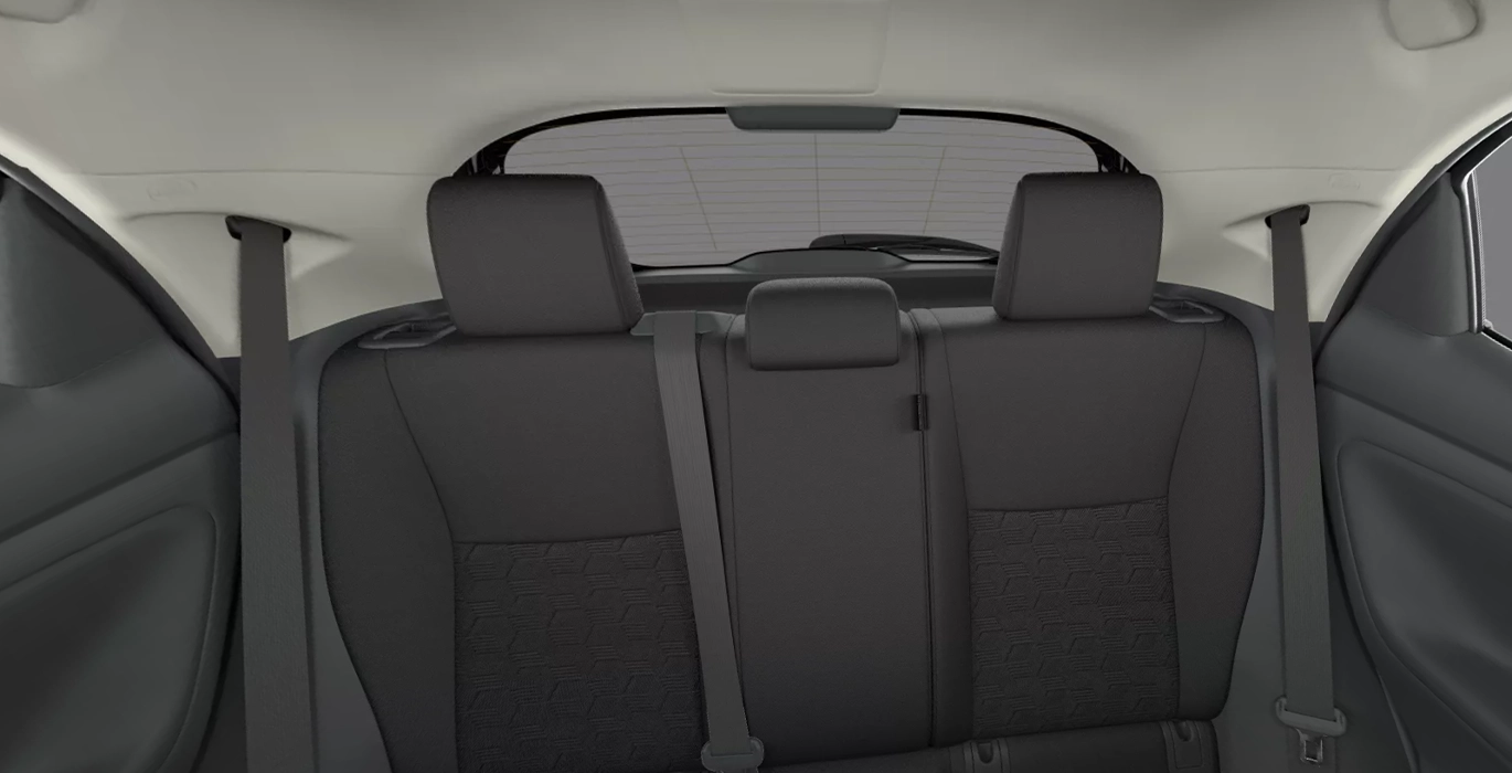Toyota-Yaris-120H-116CV-ACTIVE-PLUS-interior-trasera.webp