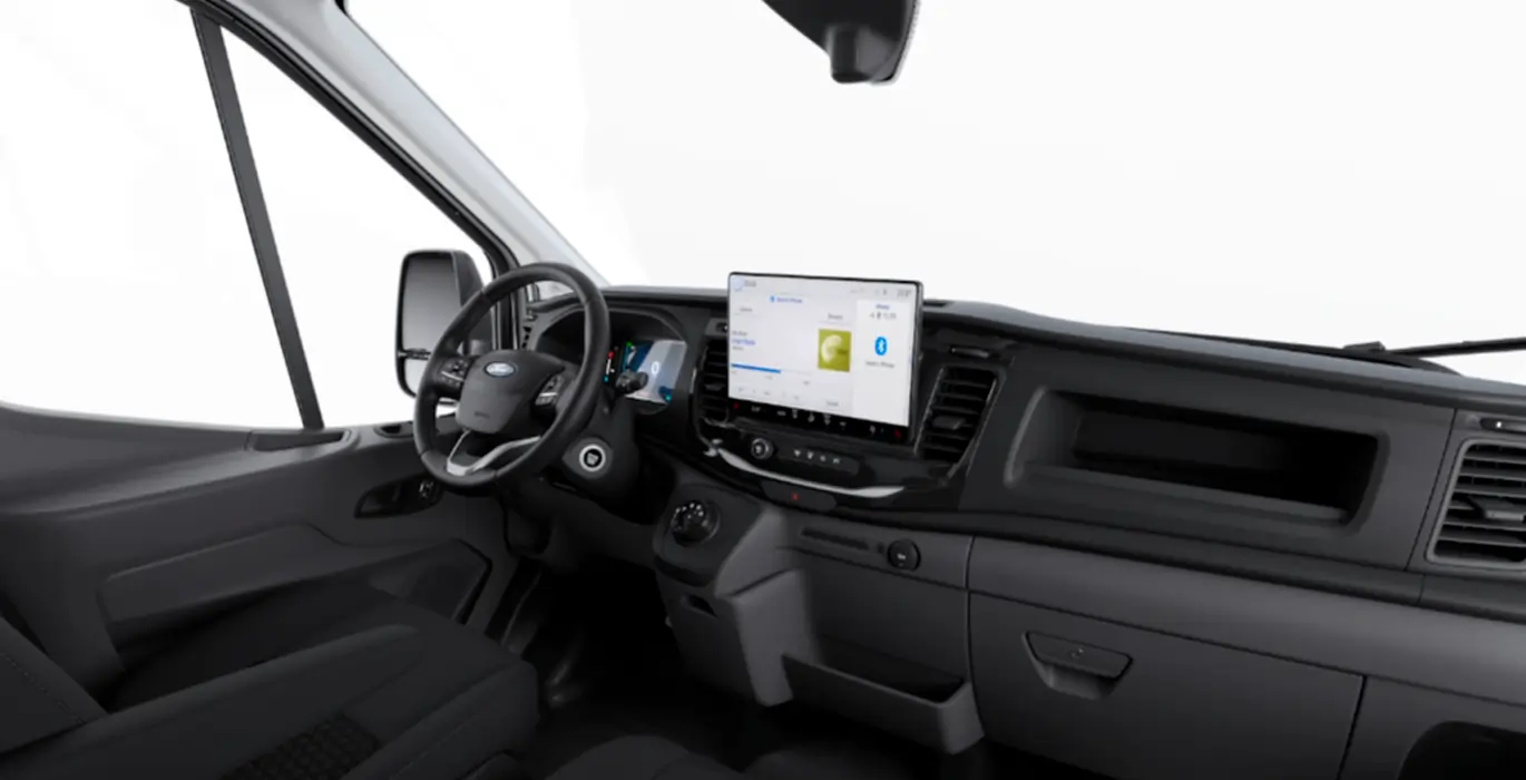 Ford-Transit-Van-350-L3-BEV-Trend-184cv-RWD-interior-delantera.webp