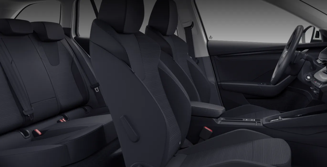 SKODA-Octavia-Combi-1.5-TSI-DSG-MHEV-Selection-interior-trasera.webp