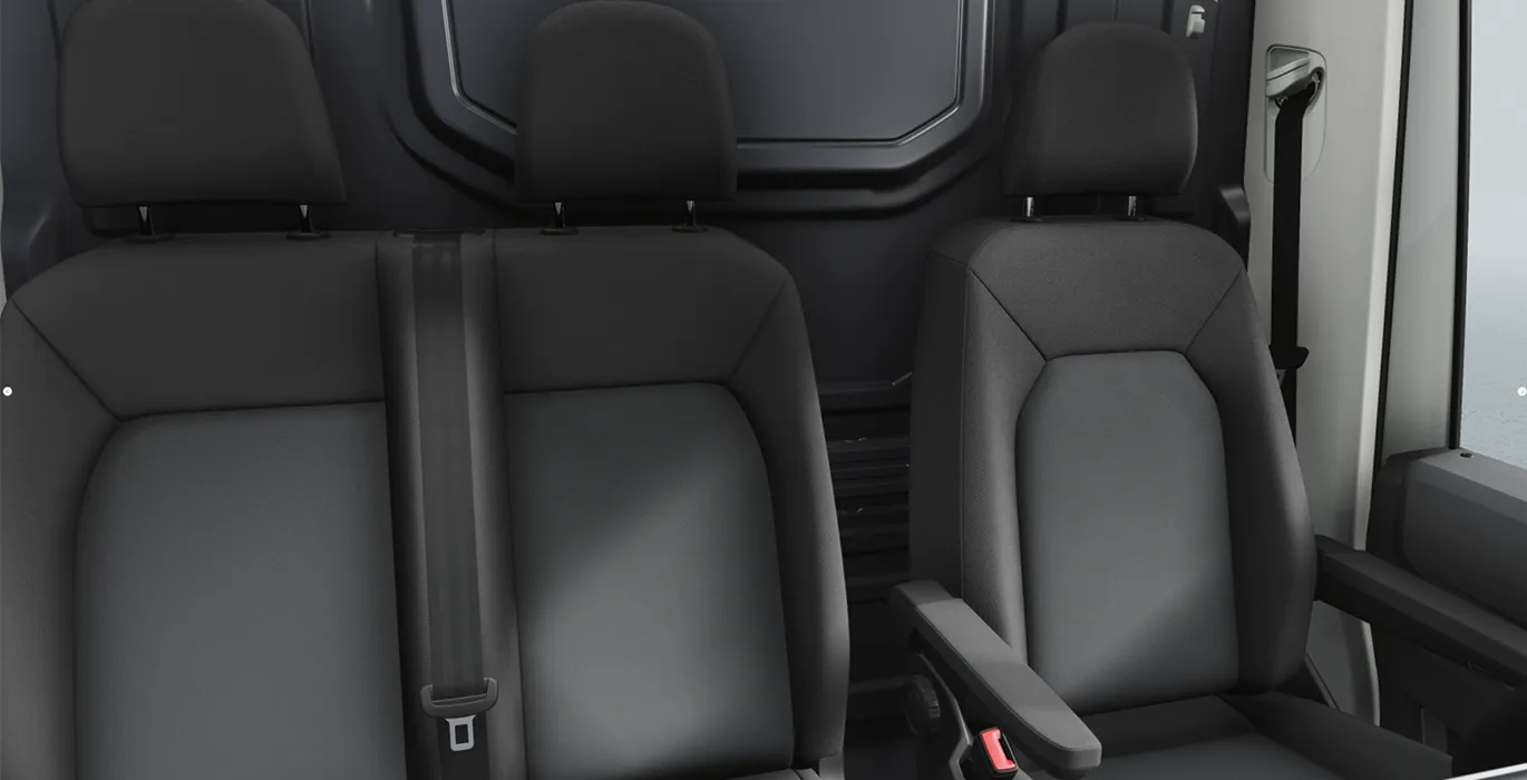 VOLKSWAGEN-Crafter-35-Fresh-Van-BM-L3-2.0-TDI-FWD-103kW-140CV-ISOTERMO-interior-delantera-III.webp