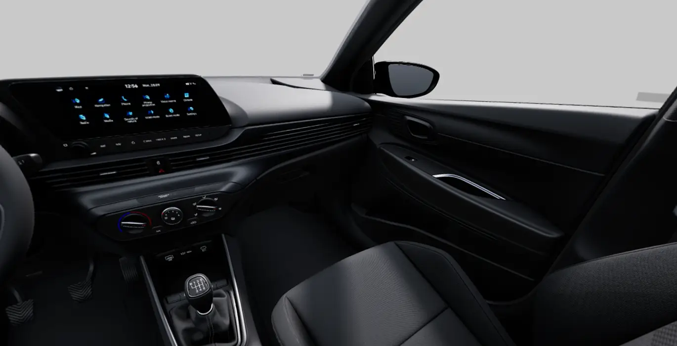 Hyundai-i20-1.0T-Black-Line-90cv-MY26-interior-delantera-II.webp