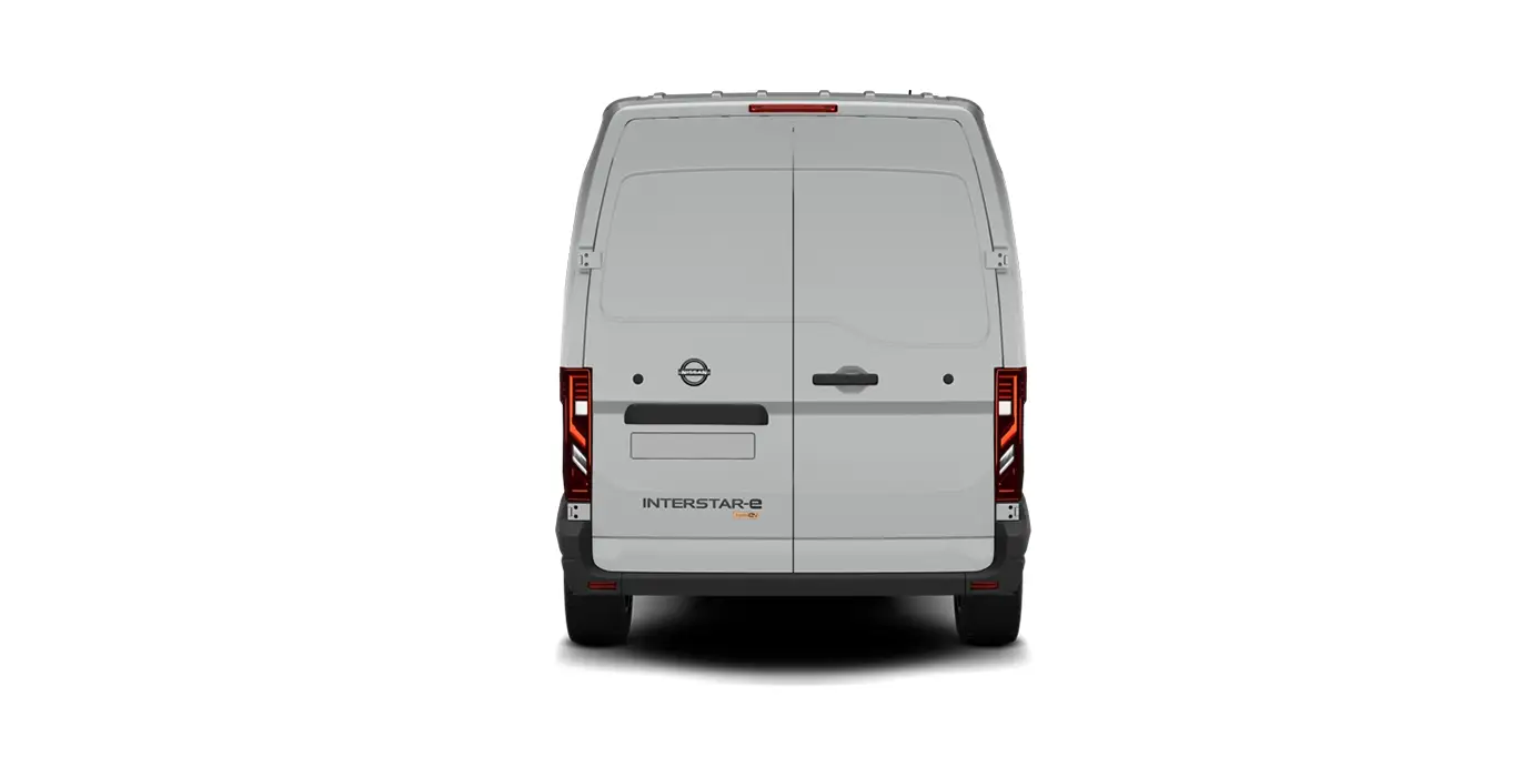 Renting Nissan Interstar L2H2 3.5T 2.3dCi FWD Acenta