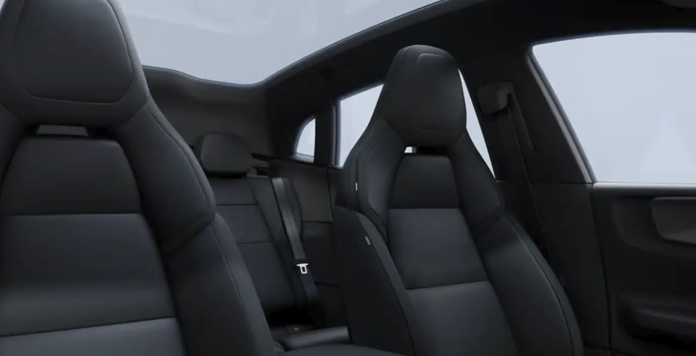 Polestar-4-Long-Range-Single-Motor-interior-delantera-II.webp
