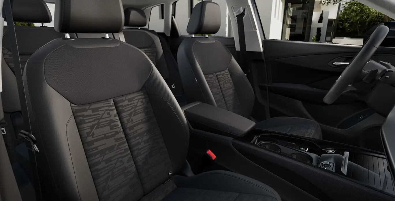 Audi-Q3-Advanced-TFSI-110kW-S-Tronic-interior-delantera-II.webp