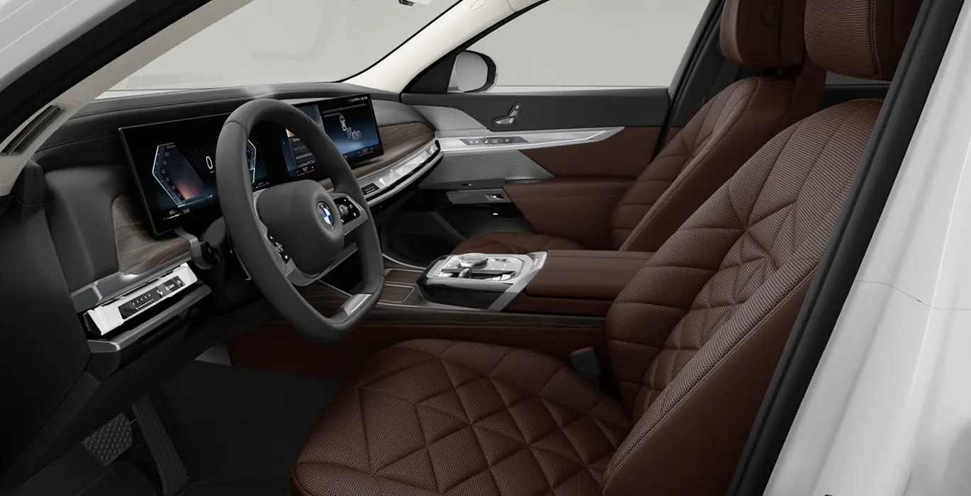 Renting BMW Serie 7 740d xDrive