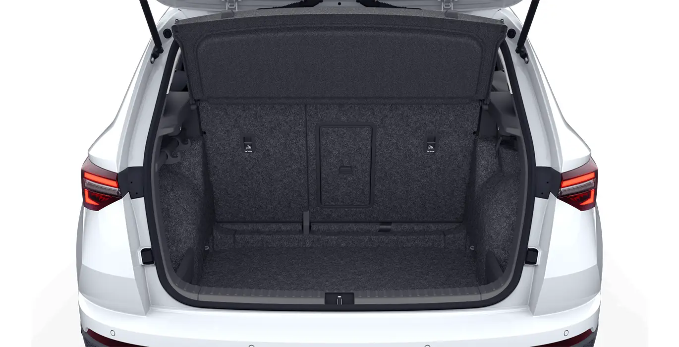SKODA-Karoq-Selection-1.5-TSI-DSG-blanco-maletero.webp