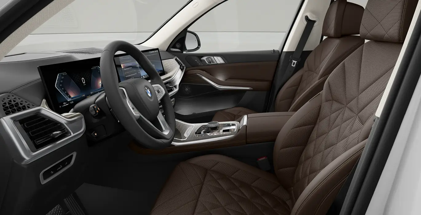 Renting BMW X7 xDrive40i