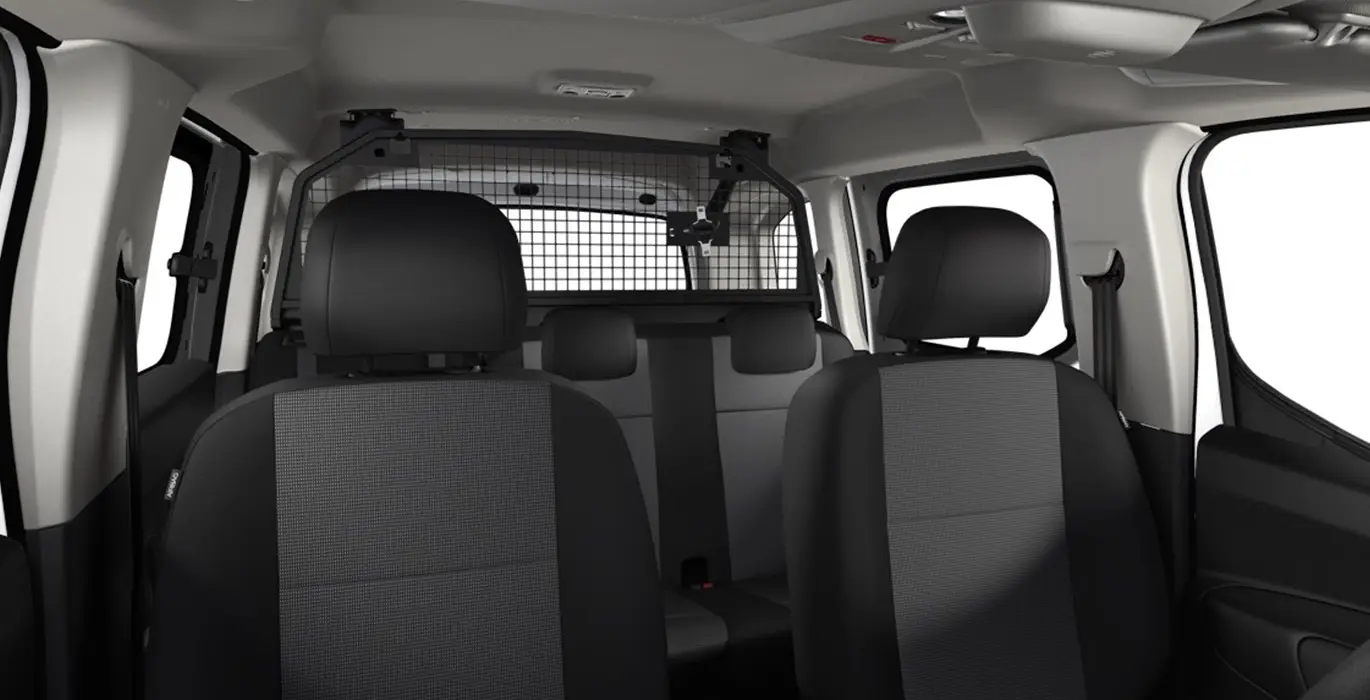 Renting PEUGEOT Rifter Active Business Standard N1 BlueHDi 100 S&S