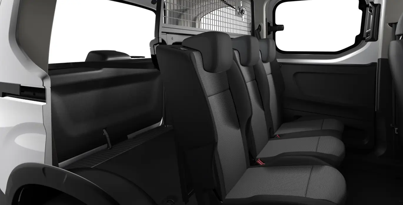 Renting PEUGEOT Rifter Active Business Standard N1 BlueHDi 100 S&S