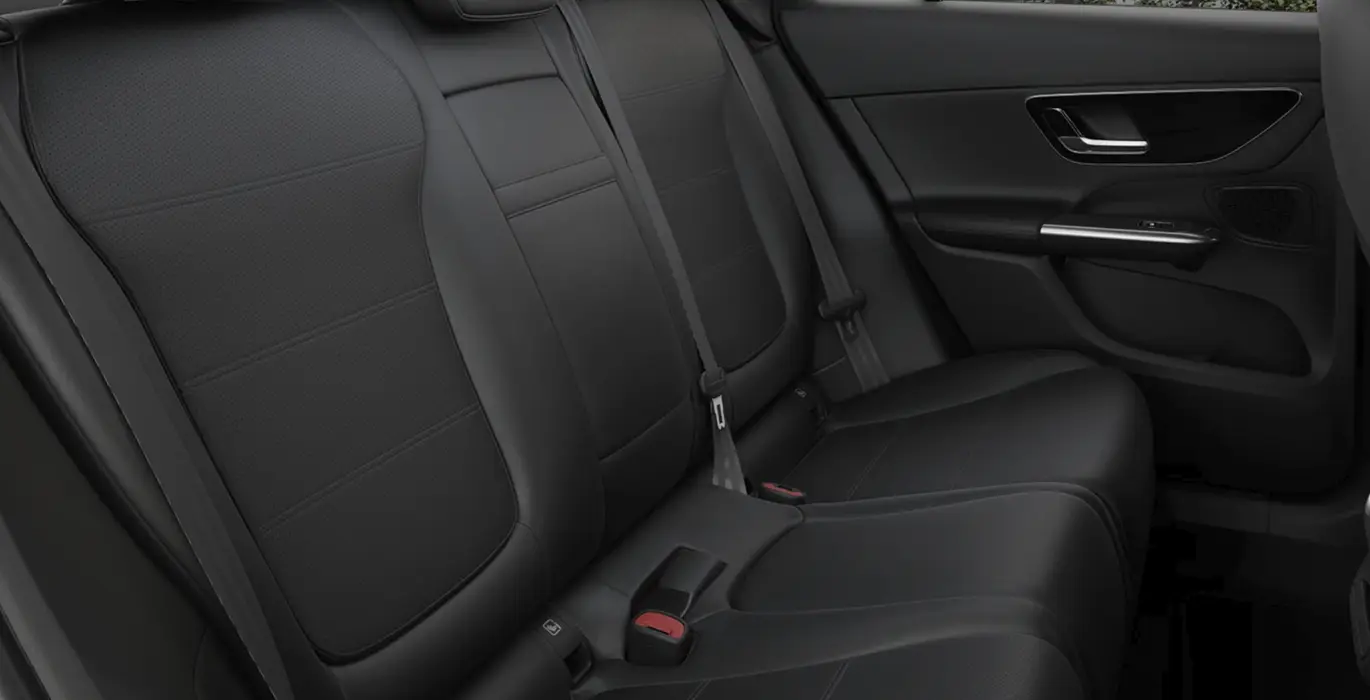 Mercedes-Benz-GLC-Coupe-220D-4MATIC-interior-trasera.webp