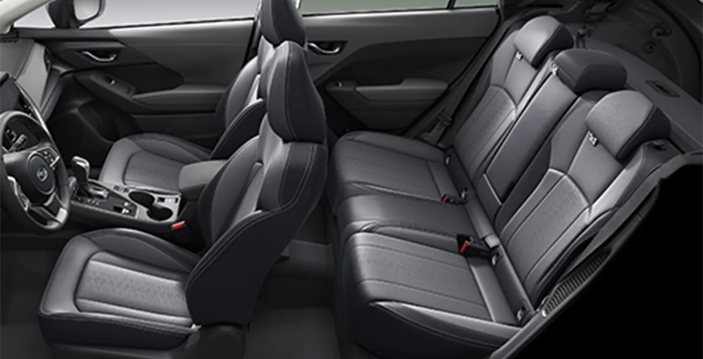 Subaru-Crosstrek-2.0i-Hybrid-Field-CVT-interior.webp