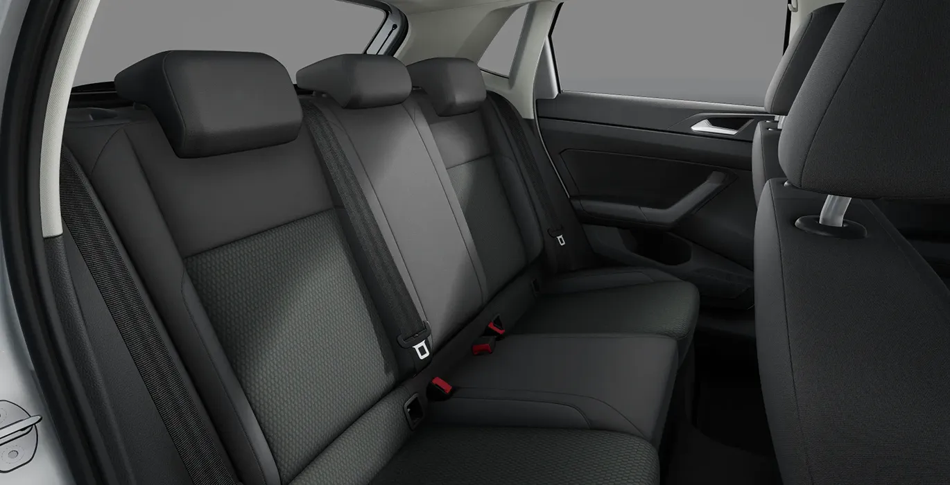 Volkswagen-Polo-Mas-1.0-TSI-70kW-95CV-DSG-interior-trasera.webp
