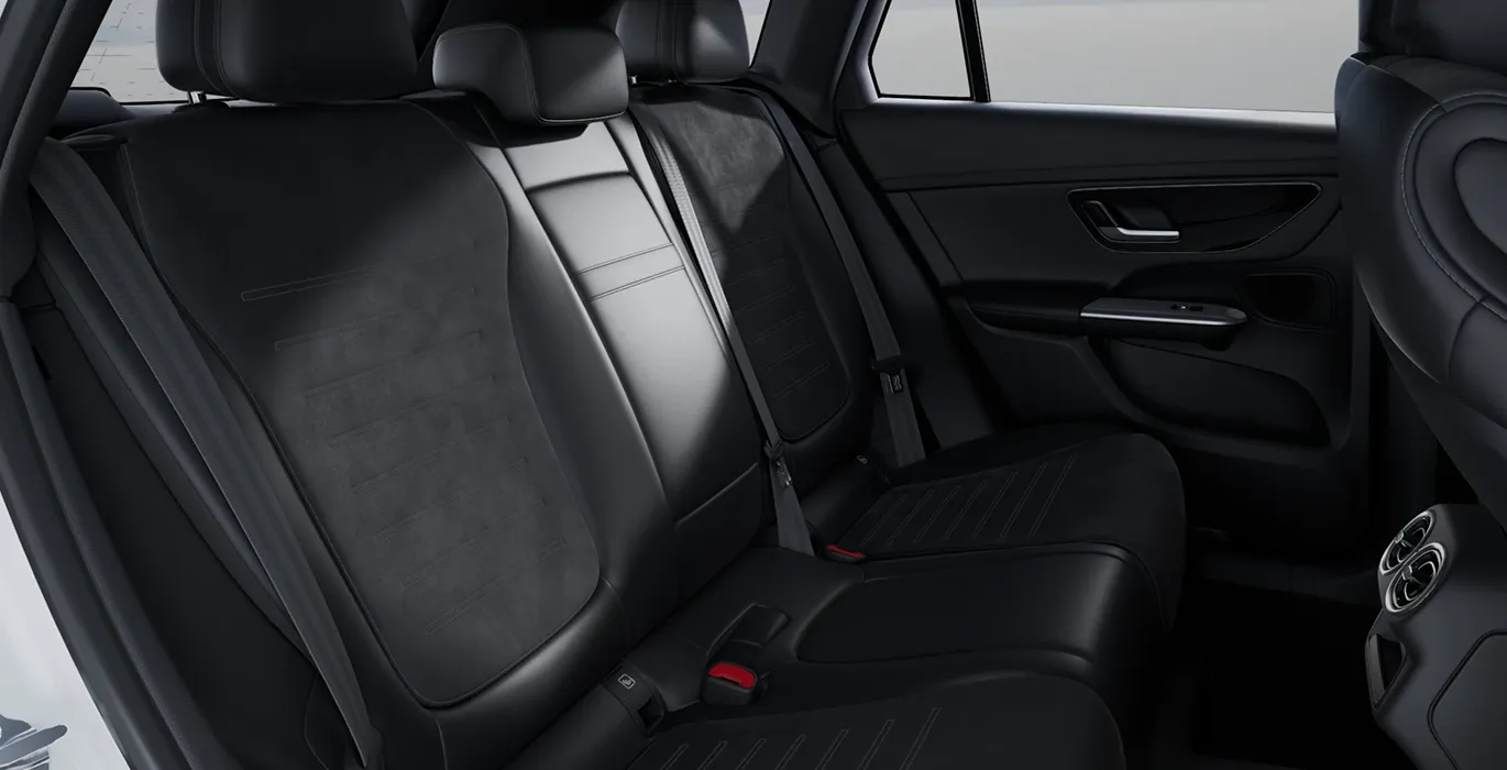 Mercedes-Benz-GLC-220D-4MATIC-interior-trasera.webp