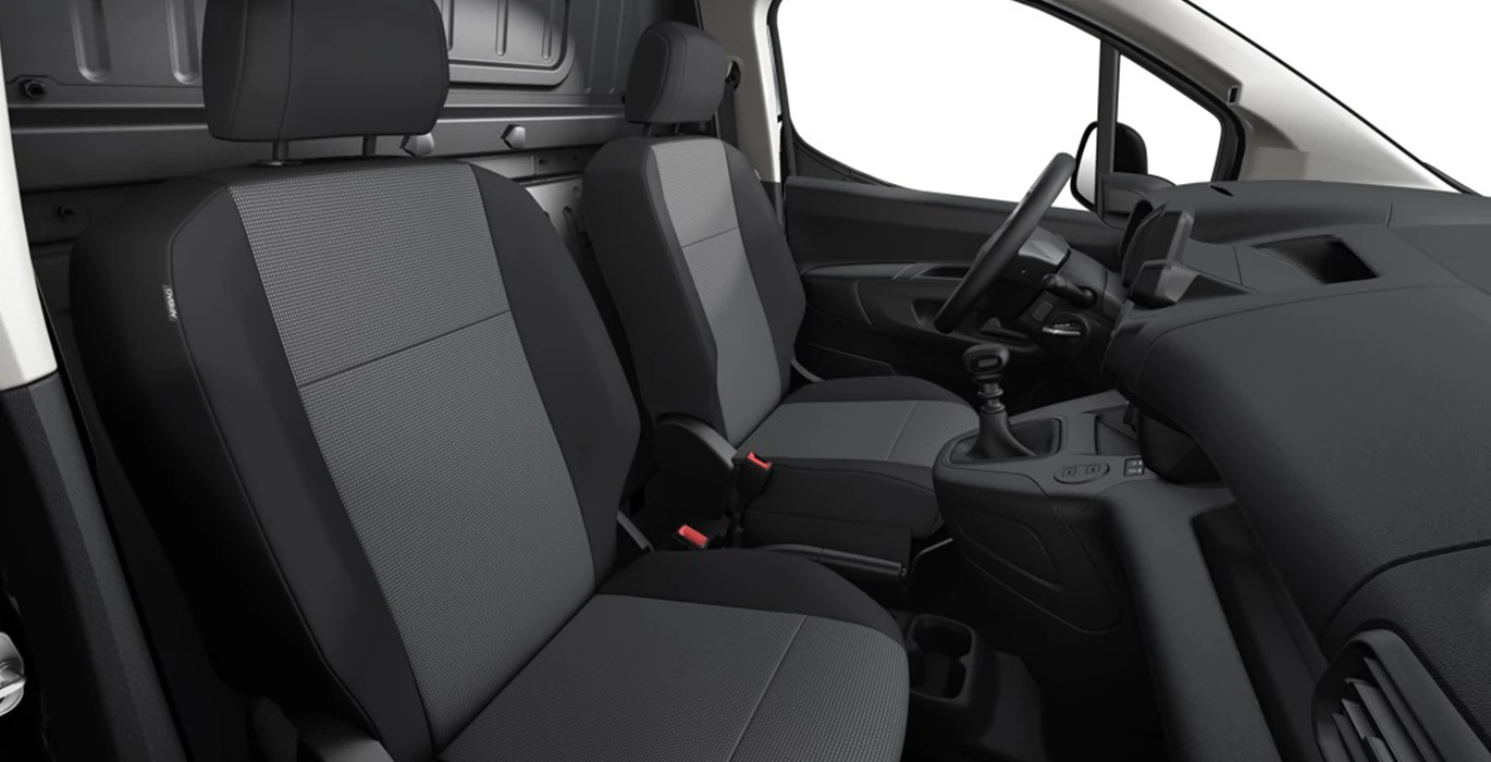 Citroen-Berlingo-Talla-M-BlueHDI-100cv-II-van-interior-trasera.webp