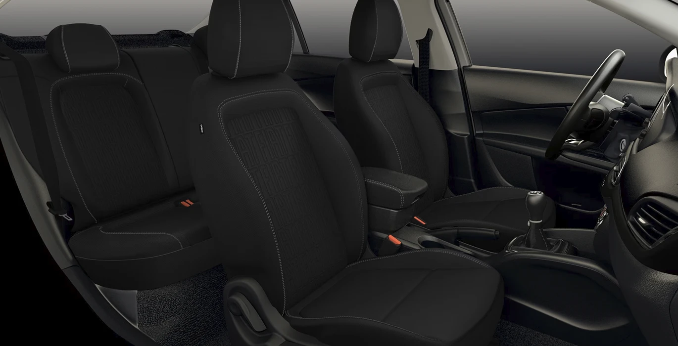 Fiat-Tipo-Sedan-1.6-Diesel-96kW-130CV-interior-trasera.webp