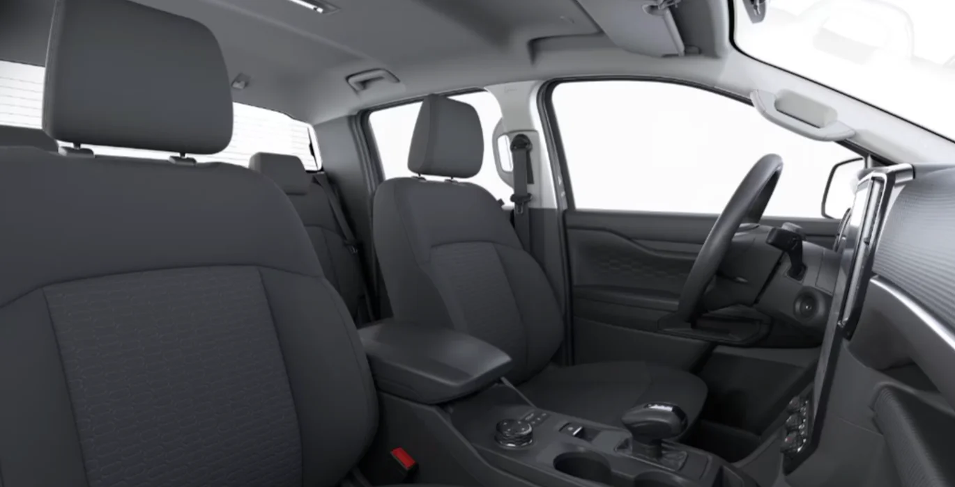 Ford-Ranger-3.0-Ecoblue-V6-E-awd-Doble-Cabina-XLT-Automatico-interior-trasera.webp