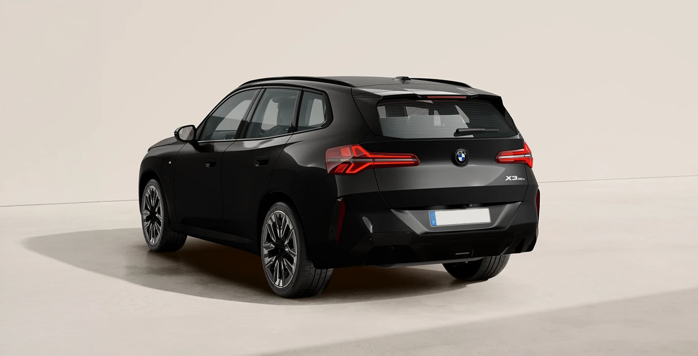 BMW-X3-30e-xDrive-II-trasera-negro.webp